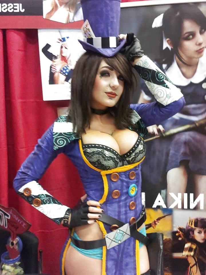 19P Cosplay #1: Jessica as Mad Moxxi from Borderlands