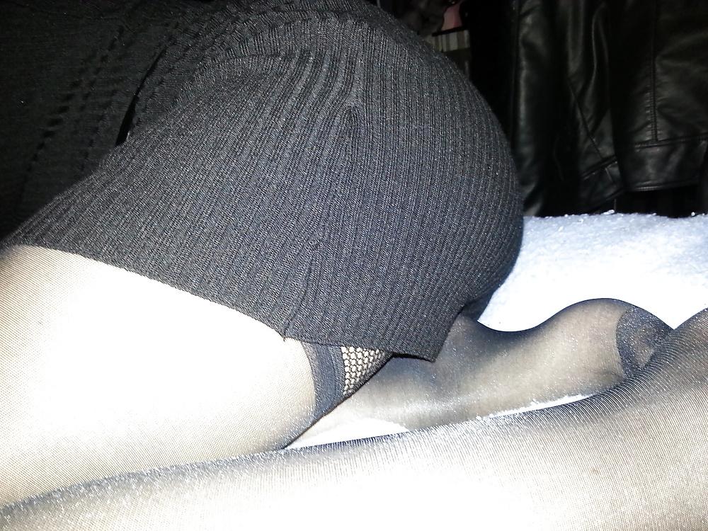 10P Mature wife pantyhose ... les bas de ma femme !!