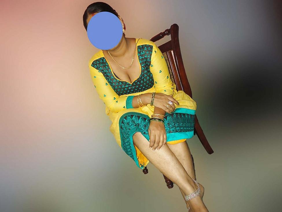 12P THICK INDIAN AUNTY