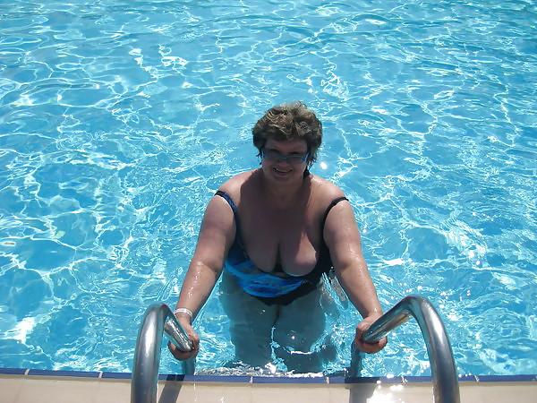 25P Russian mature busty!