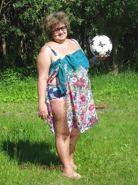 25P Russian mature busty!