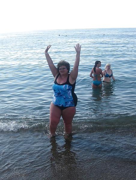 25P Russian mature busty!
