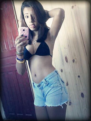 20P NEW HORNY TEEN SLUTS -COMMENT DIRTY