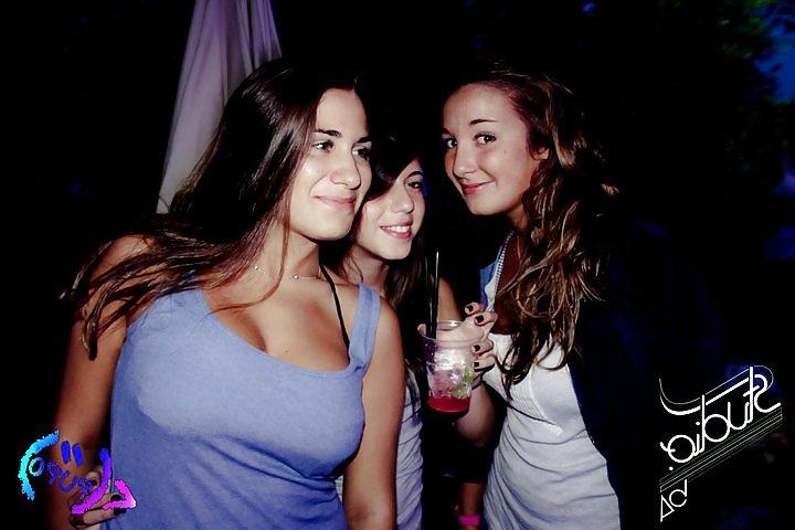 20P NEW HORNY TEEN SLUTS -COMMENT DIRTY