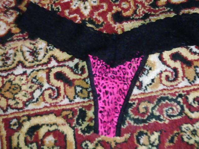 6P Two panties plus a sexy dark blue bra