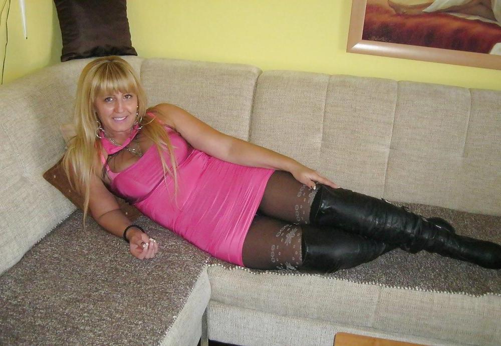 25P Serbian Milf