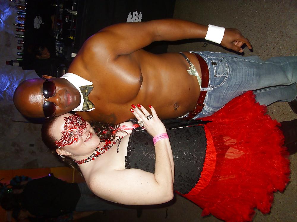 13P Body Paint, girls drinking, Public Exposure. Austin, TX