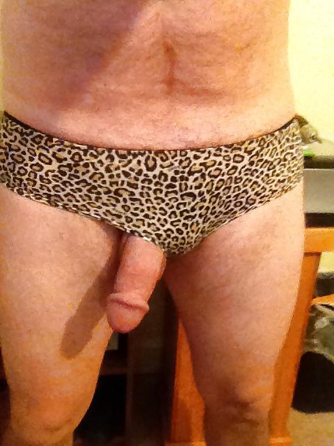 25P Now wearing my stepdaughters dirty panties