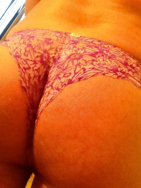 25P Now wearing my stepdaughters dirty panties