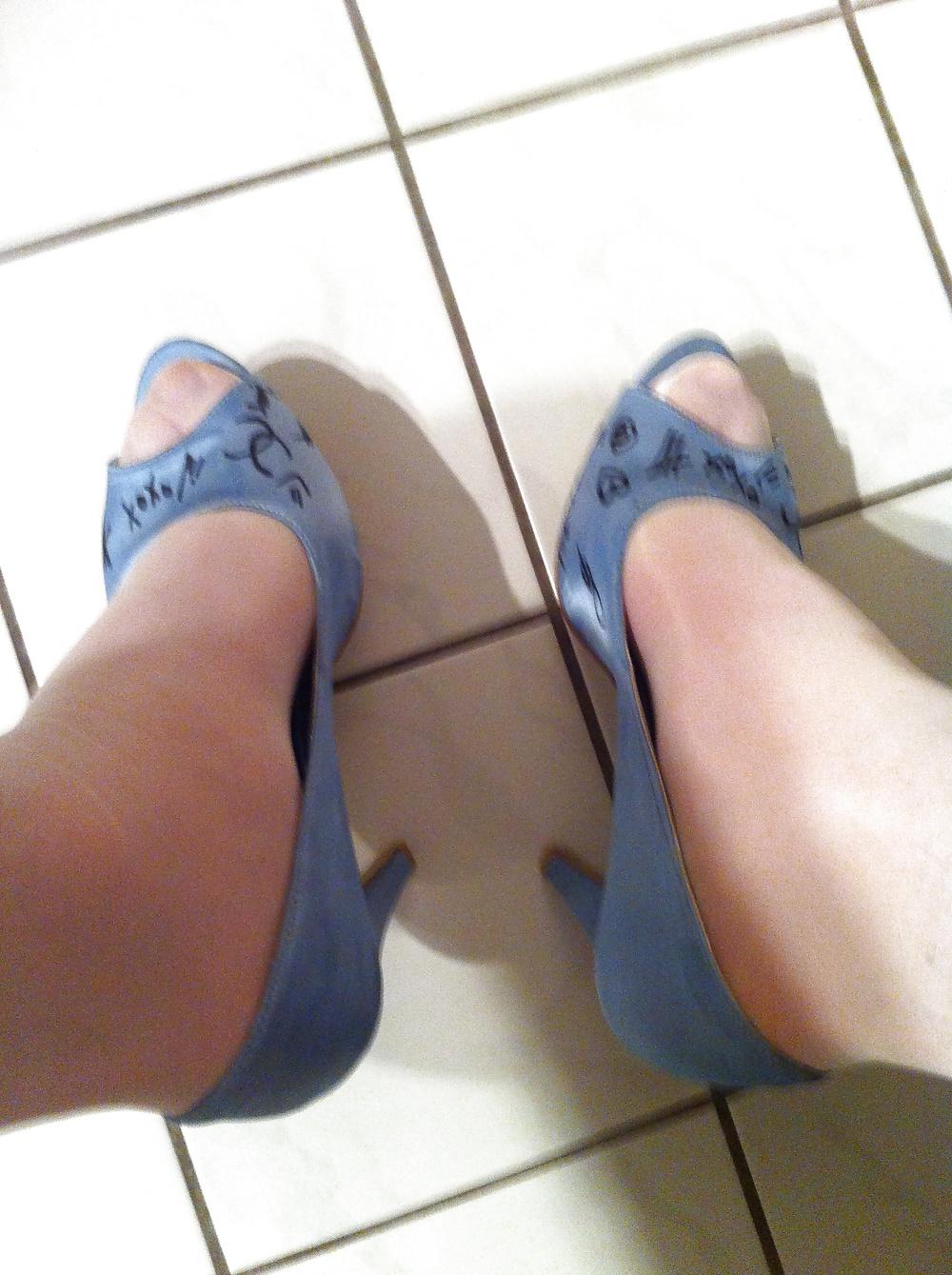 6P White and blue Stockings in High Heels