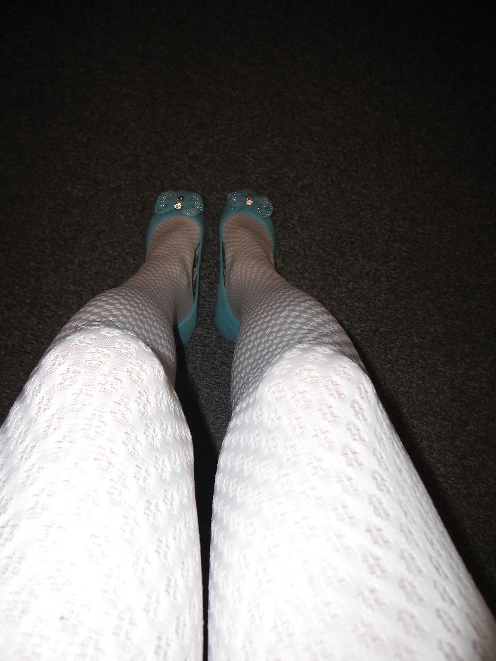 7P White Tights Blue Flats Weisse Strumpfhose blaue Ballerinas