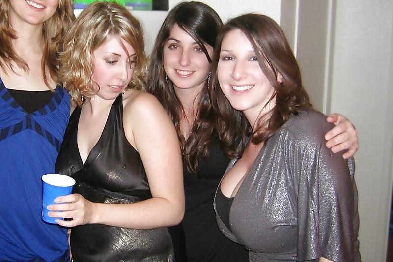 17P Busty Amatuer 13