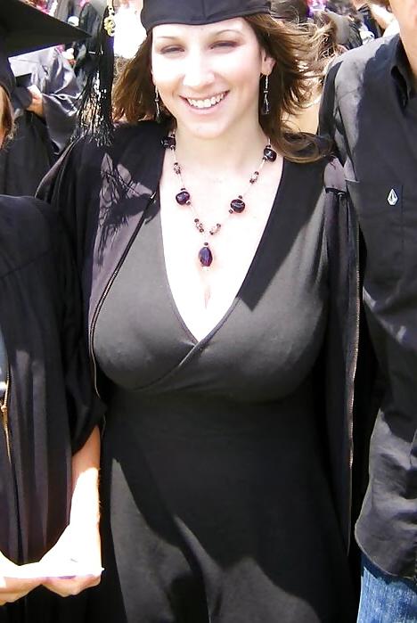 17P Busty Amatuer 13