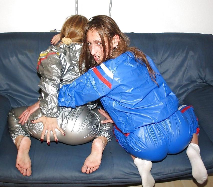 25P Girls in sauna suits