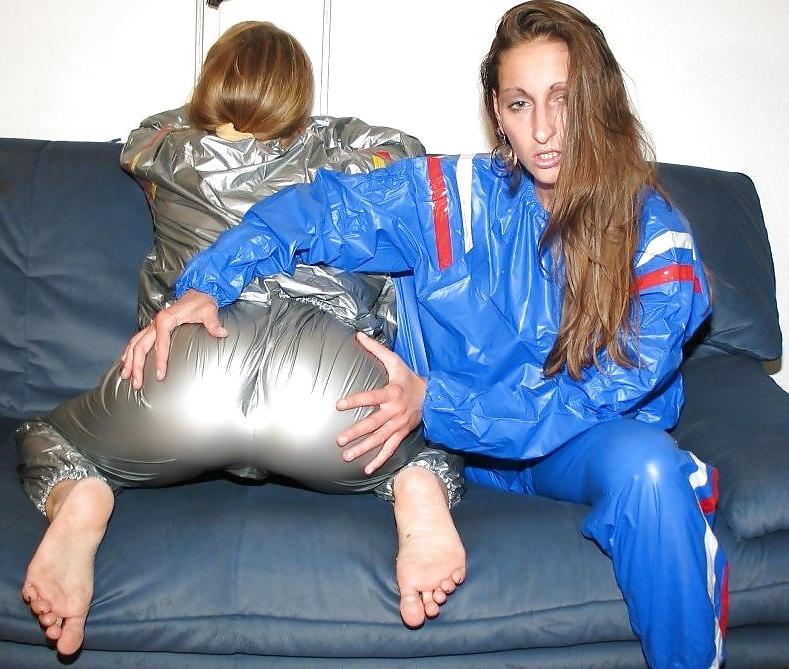 25P Girls in sauna suits