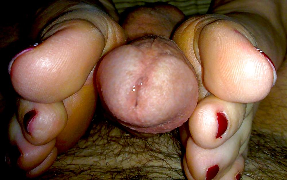 23P Incredible Footjobs: I'm envious!