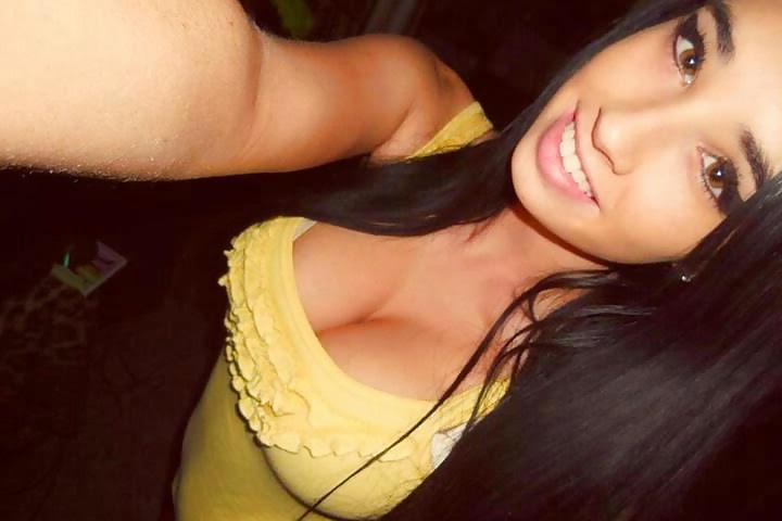 17P Busty Amatuer 17