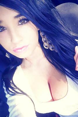 17P Busty Amatuer 17