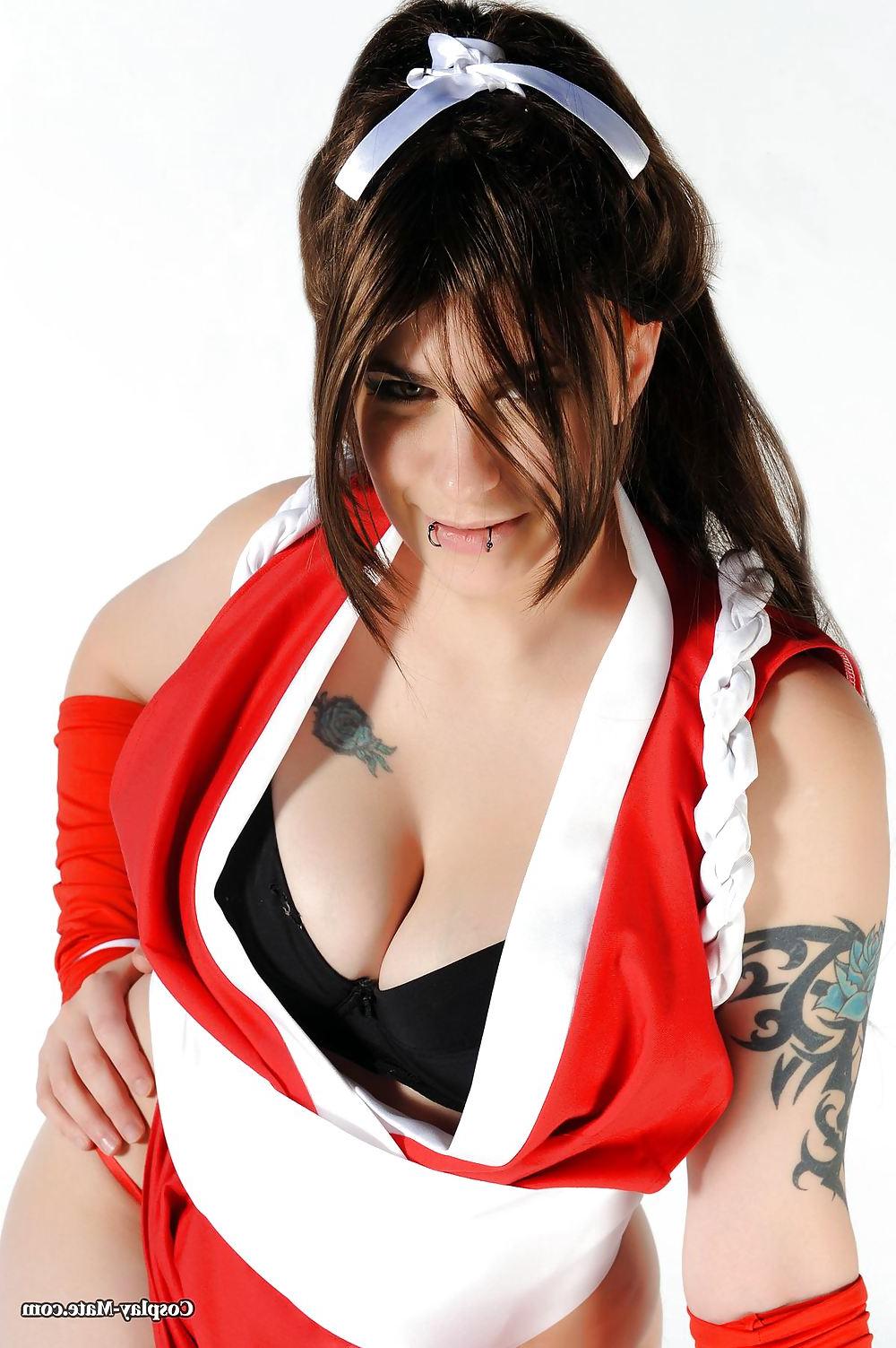 15P Cosplay mai TKF