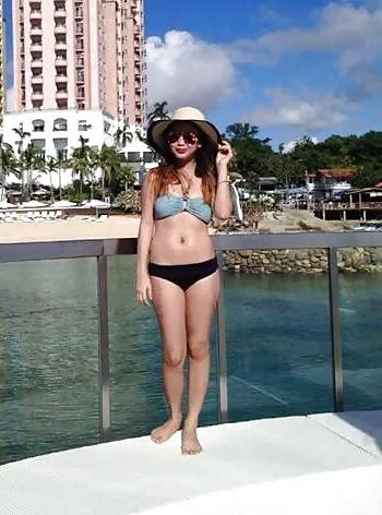 20P Pinay Young Slut With Nice Body Legs & Feet