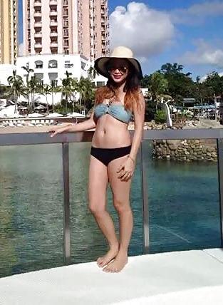 20P Pinay Young Slut With Nice Body Legs & Feet