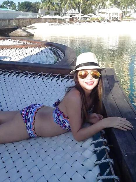 20P Pinay Young Slut With Nice Body Legs & Feet