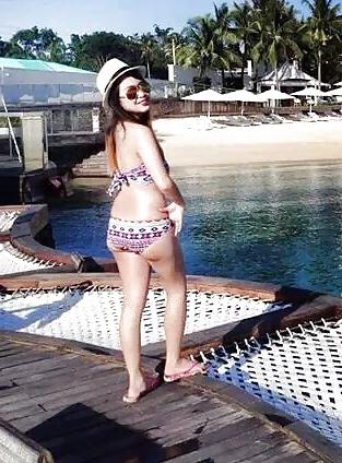 20P Pinay Young Slut With Nice Body Legs & Feet