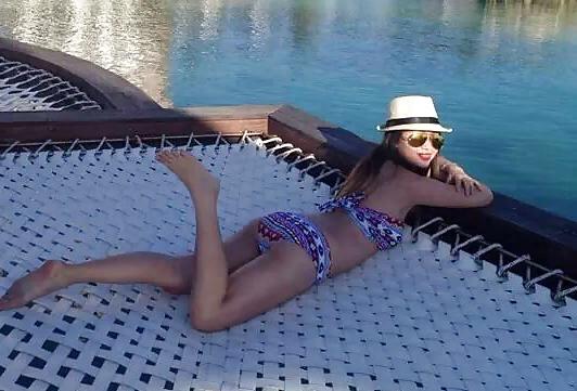 20P Pinay Young Slut With Nice Body Legs & Feet