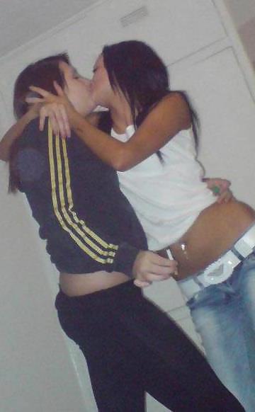 25P Chavs, slags, whores & skets. Dirty bitches