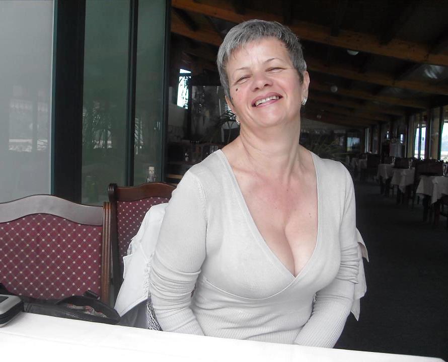 20P Big Tits Serbian Granny