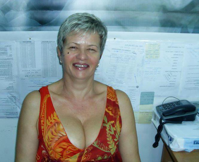 20P Big Tits Serbian Granny