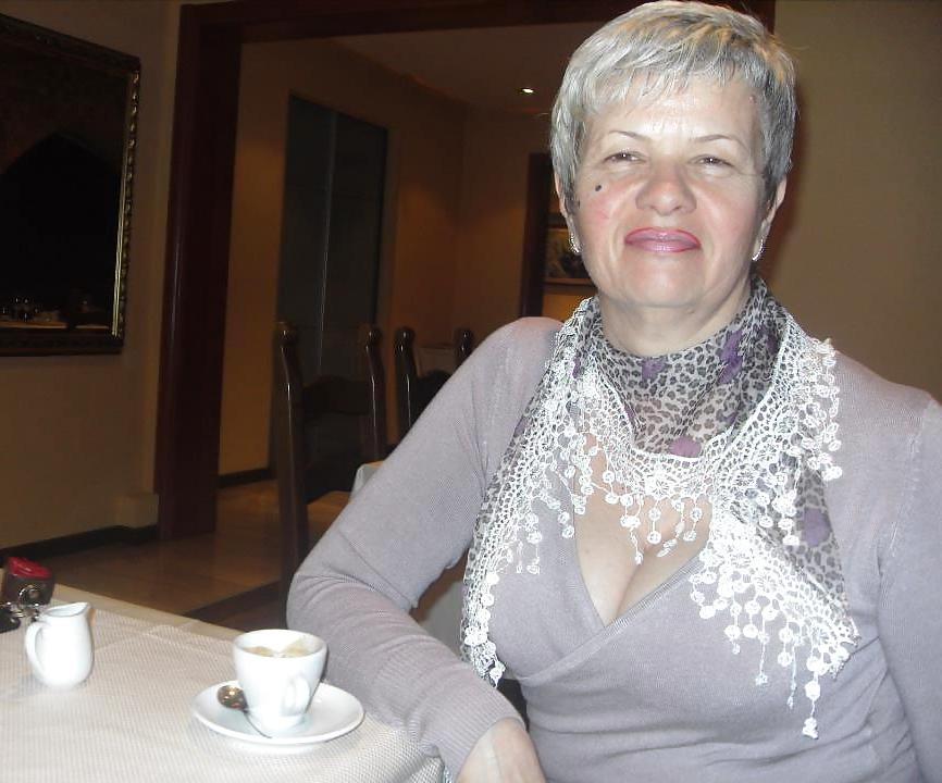 20P Big Tits Serbian Granny