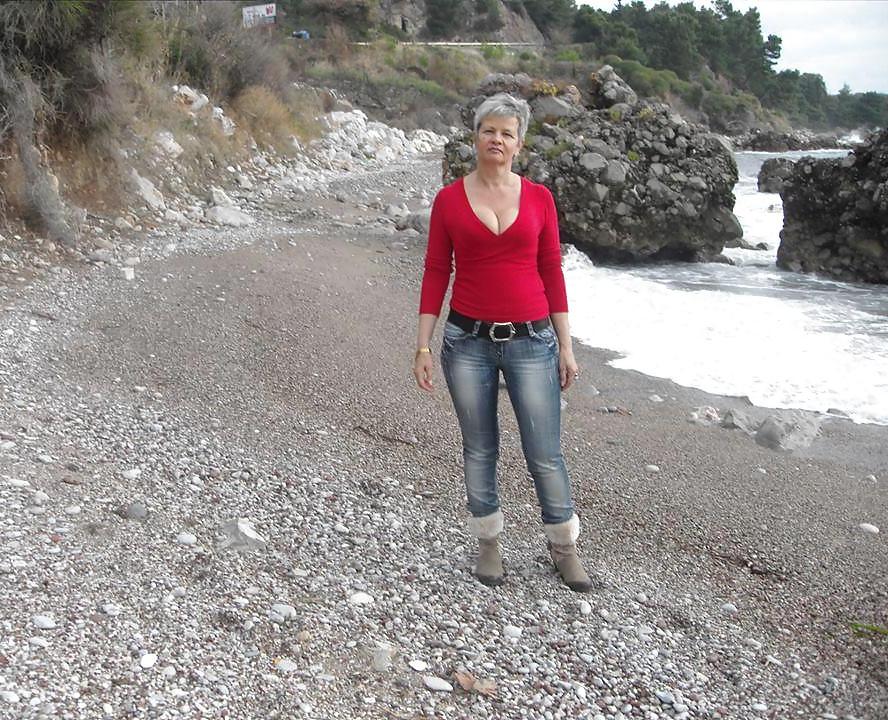 20P Big Tits Serbian Granny