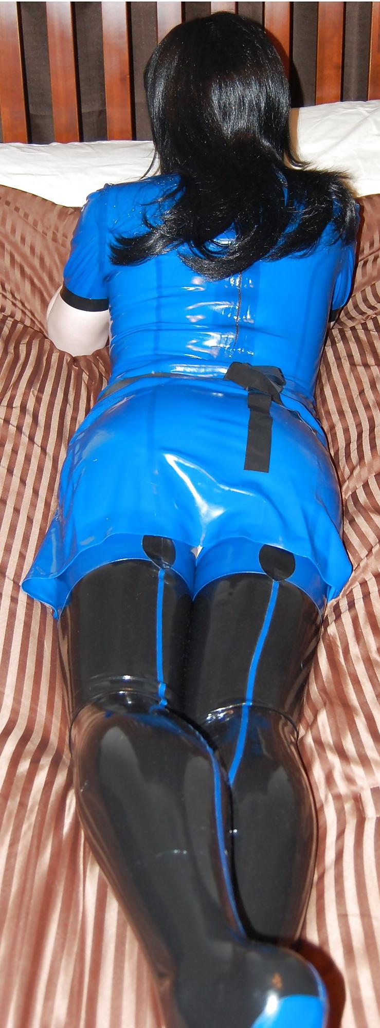 8P Blue Latex Maid