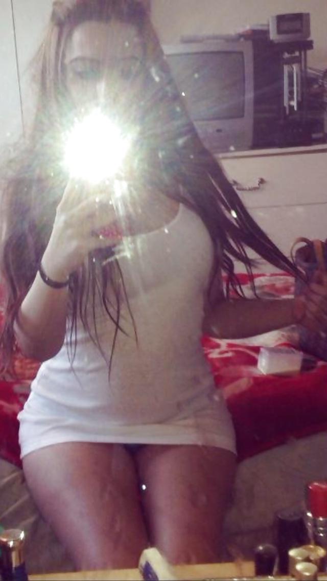 25P UK DIRTY PAKI SLUT YASMIN NEEDS FILTHY COMMENTS 