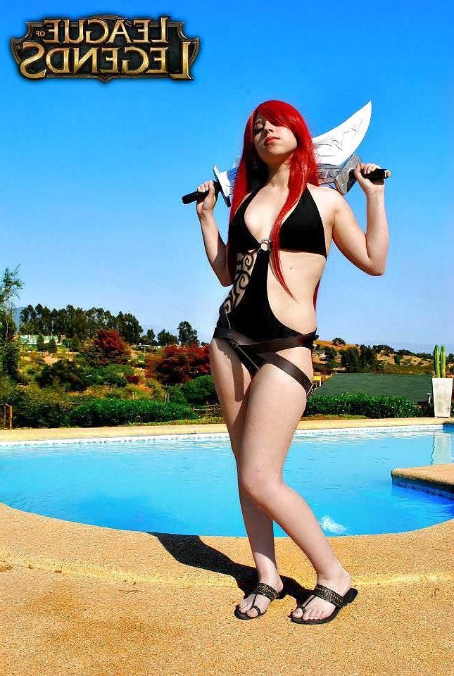 24P Pool Party - Cosplay
