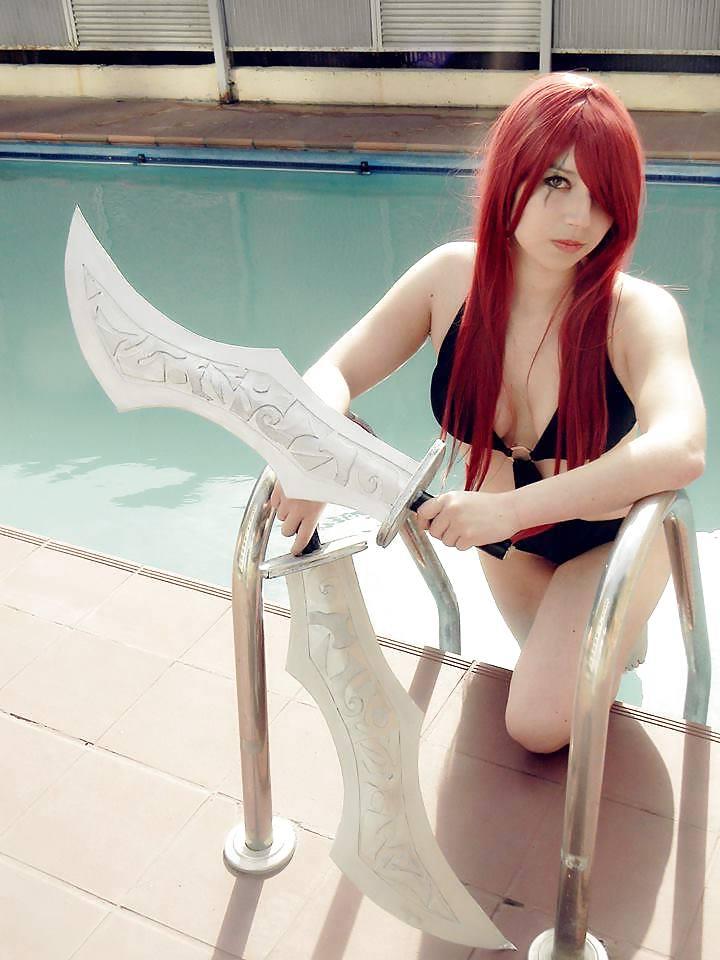 24P Pool Party - Cosplay
