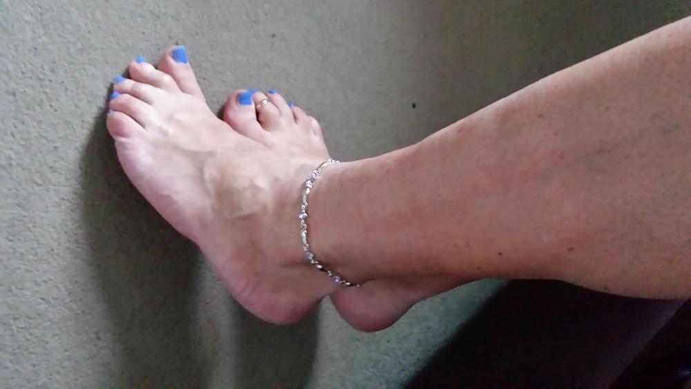5P New blue crystal ankle chain to match my blur nails