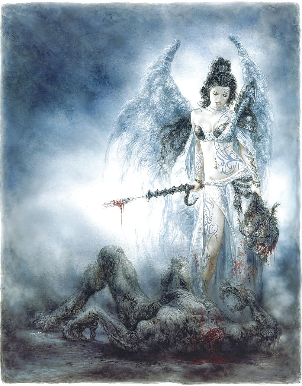 21P Luis Royo - Subversive Beauty