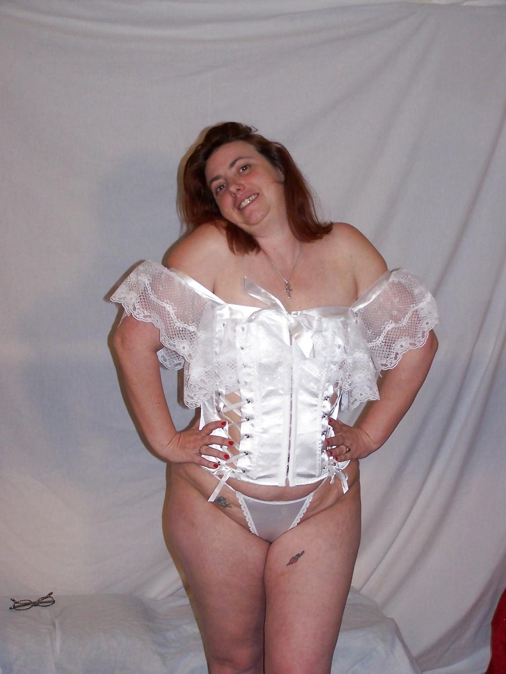 17P White corset