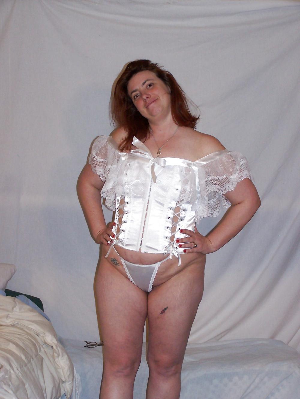 17P White corset