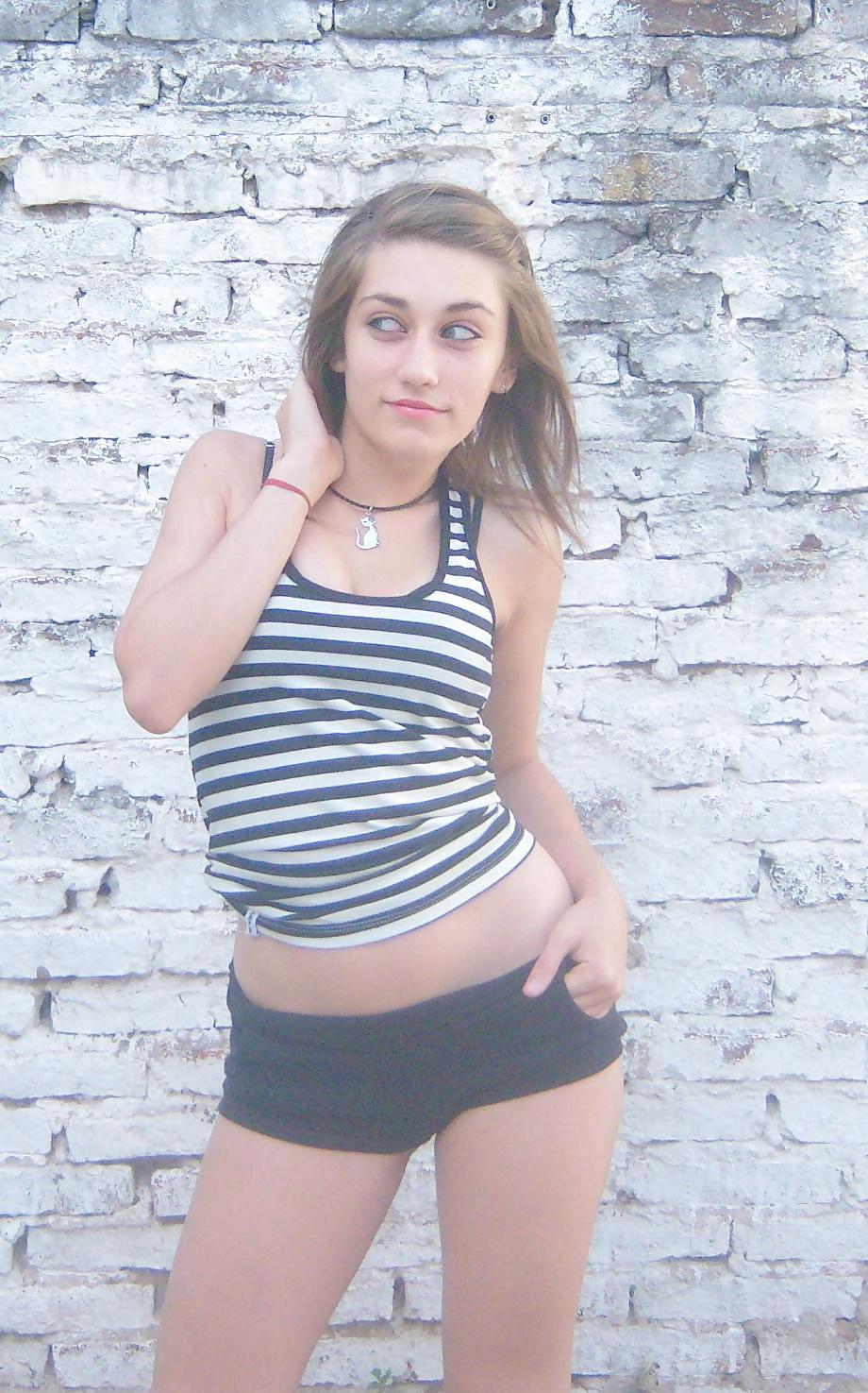 13P Sexy little thing 
