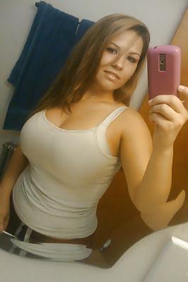 25P Busty Amatuer 31