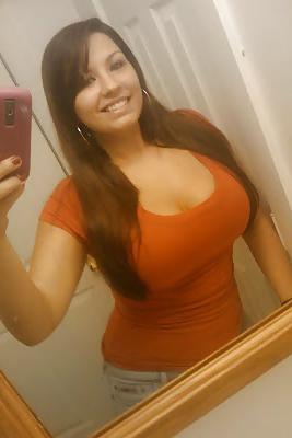 25P Busty Amatuer 31