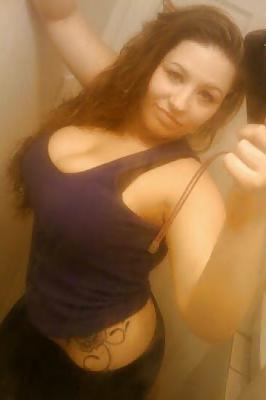 25P Busty Amatuer 31