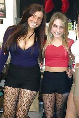 25P Busty Amatuer 34