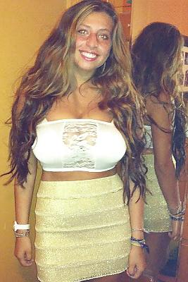 25P Busty Amatuer 34