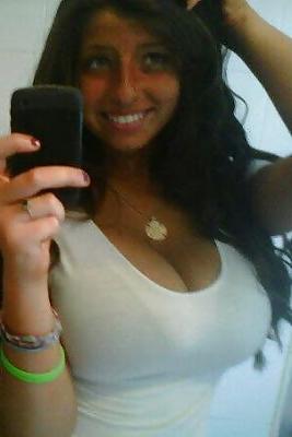 25P Busty Amatuer 34