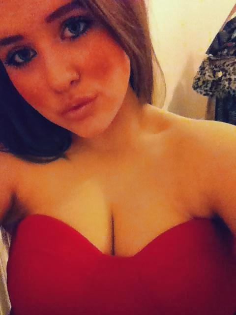 12P Des jumelles a gros seins commenter 