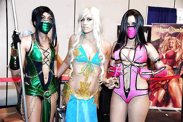 25P Some More Cosplay 2